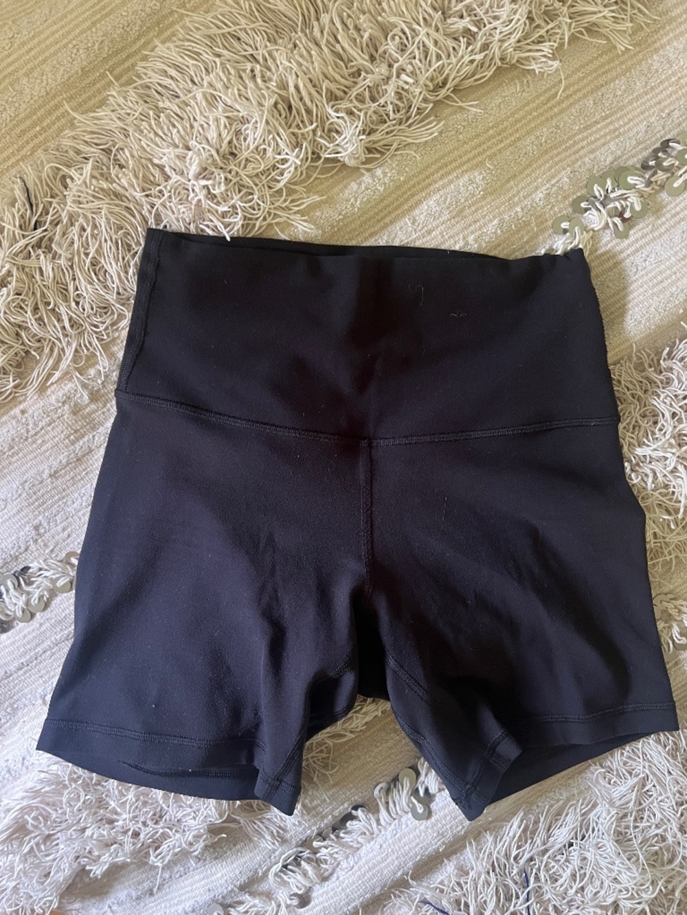 Lululemon Black Align 6” Shorts Size 4